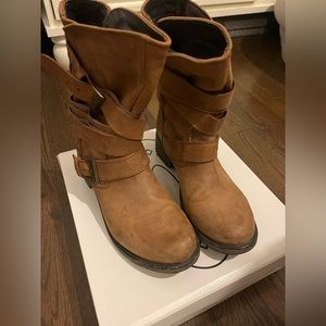 Steve Madden boots